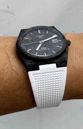Hodinky Tissot PRX Powermatic 80 T137.907.97.201.00 + biely kaučukový remienok naviac 