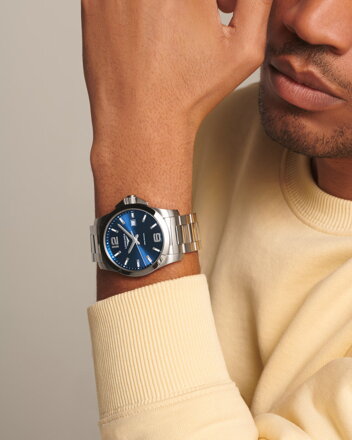 Longines Conquest 43mm L3.760.4.96.6