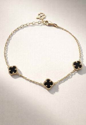 Náramok s čiernymi štvorlístkami K1680x 