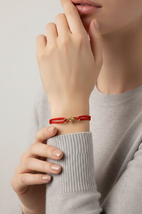 Červený náramok proti urieknutiu so zlatou ozdobou RH09