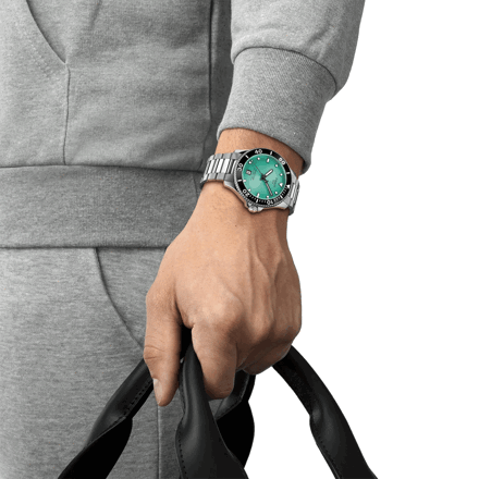 Pánske hodinky TISSOT SEASTAR 1000 40MM T120.410.11.091.00