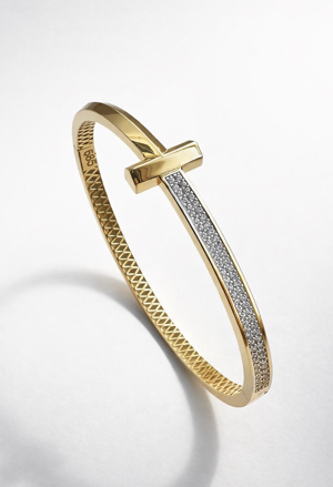 Pevný zlatý náramok so zirkonmi K1698