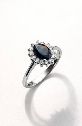 Dámsky prsteň so safírom a briliantami R032x